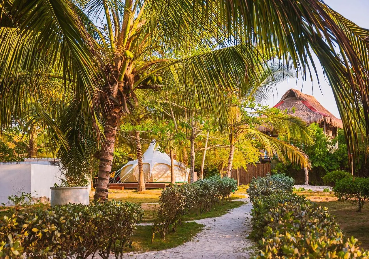 Marine Beach Club & Hotel By Tequendama Tierra Bomba